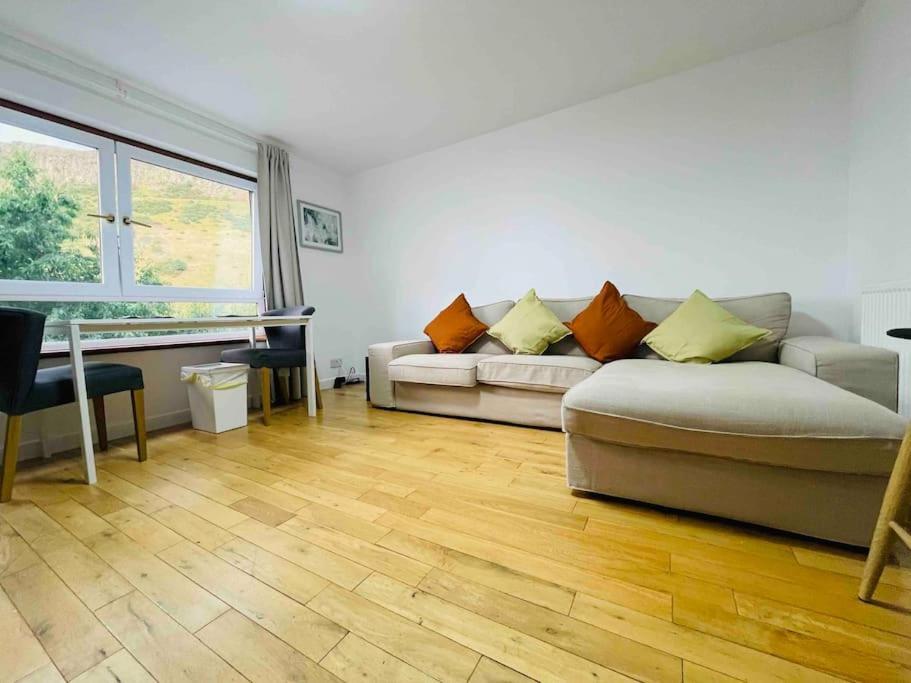 Lovely Duplex Apartment In Edinburgh City Centre Exterior photo